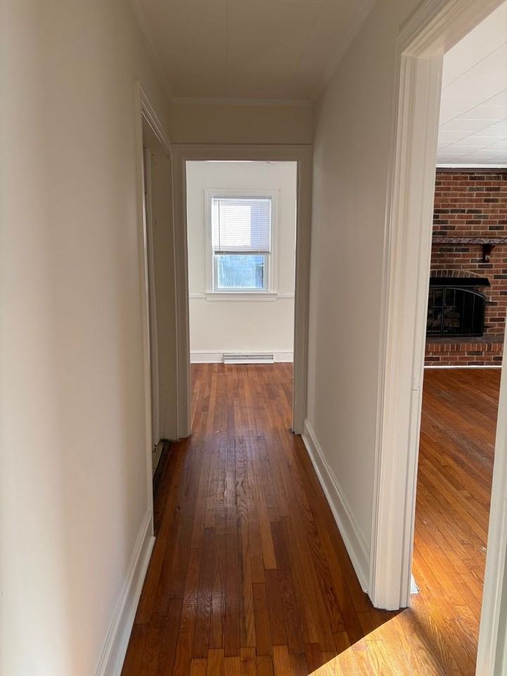 1003 Cliff Rd - Photo 7 of 19