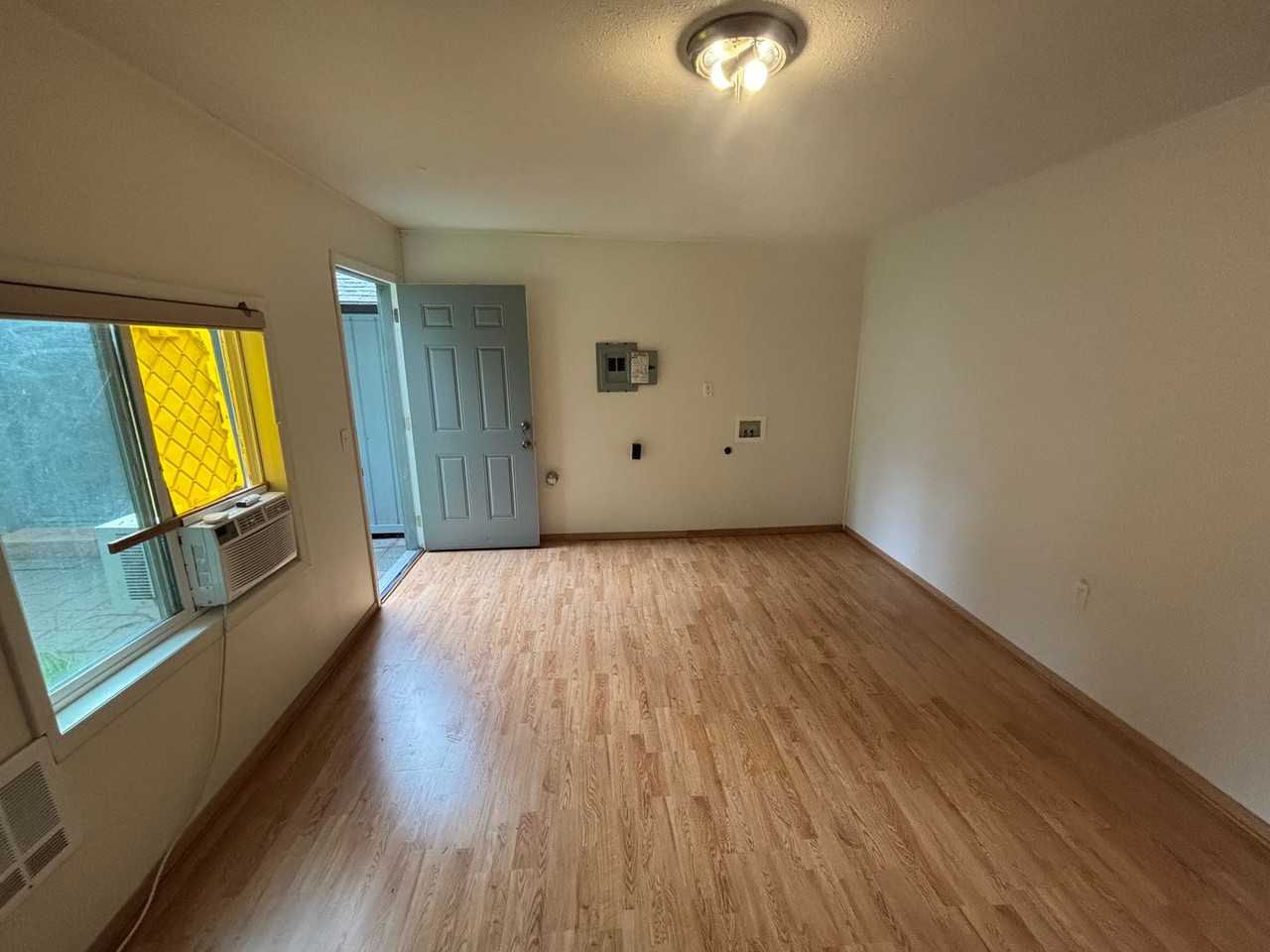 48015 West 2nd Street - Photo 5 of 18