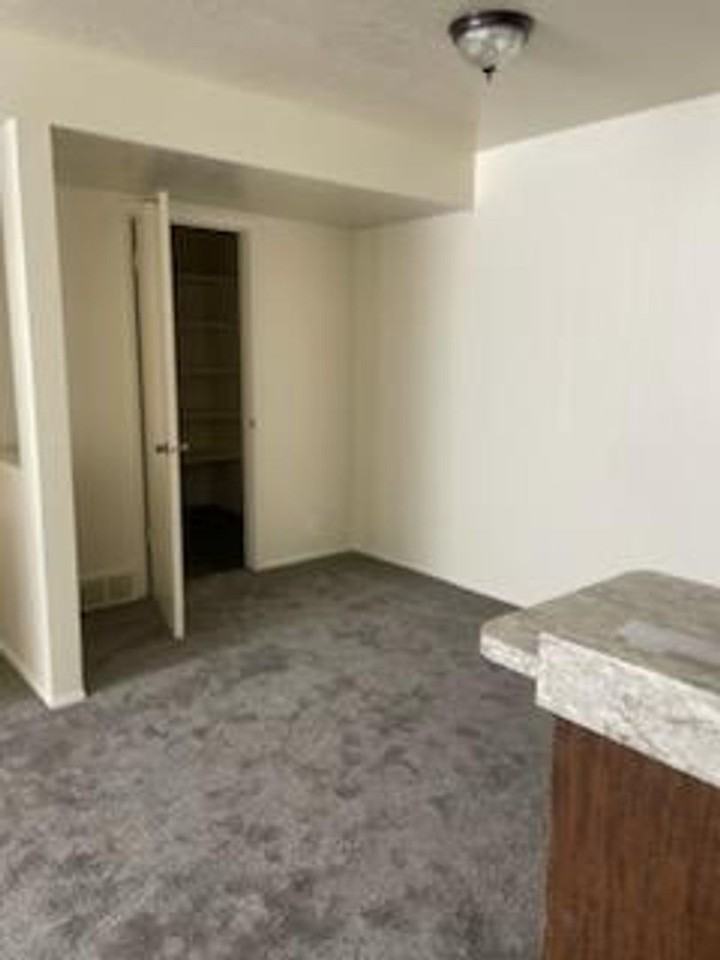 Pineridge Apartments - Photo 4 of 9