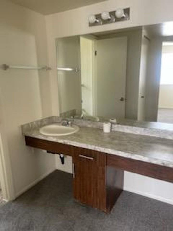 Pineridge Apartments - Photo 7 of 9