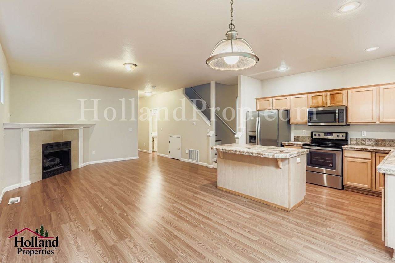 17657 Southwest Jay Street - Photo 7 of 23