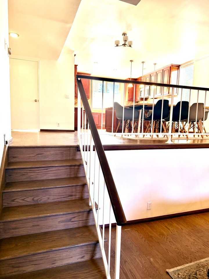 5441 Yarmouth Ave #11 - Photo 4 of 25