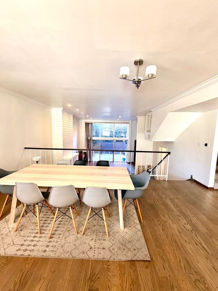 5441 Yarmouth Ave #11 - Photo 7 of 25