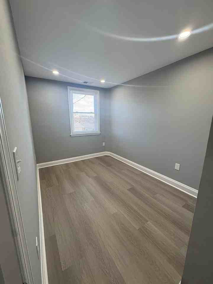 4901 Greencrest Road - Photo 5 of 11