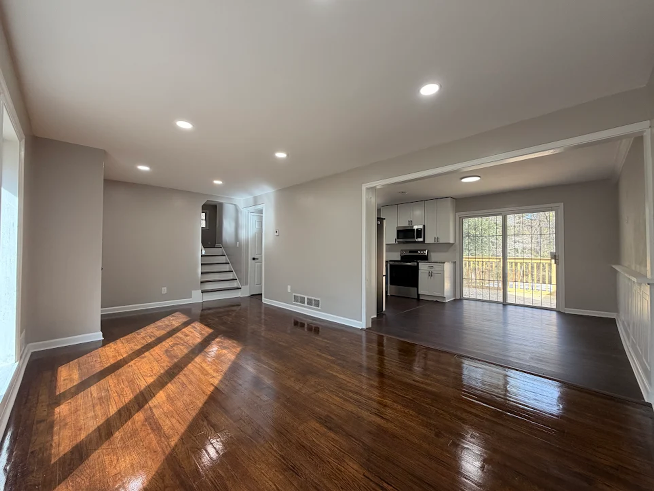 2416 Miriam Lane - Photo 3 of 14