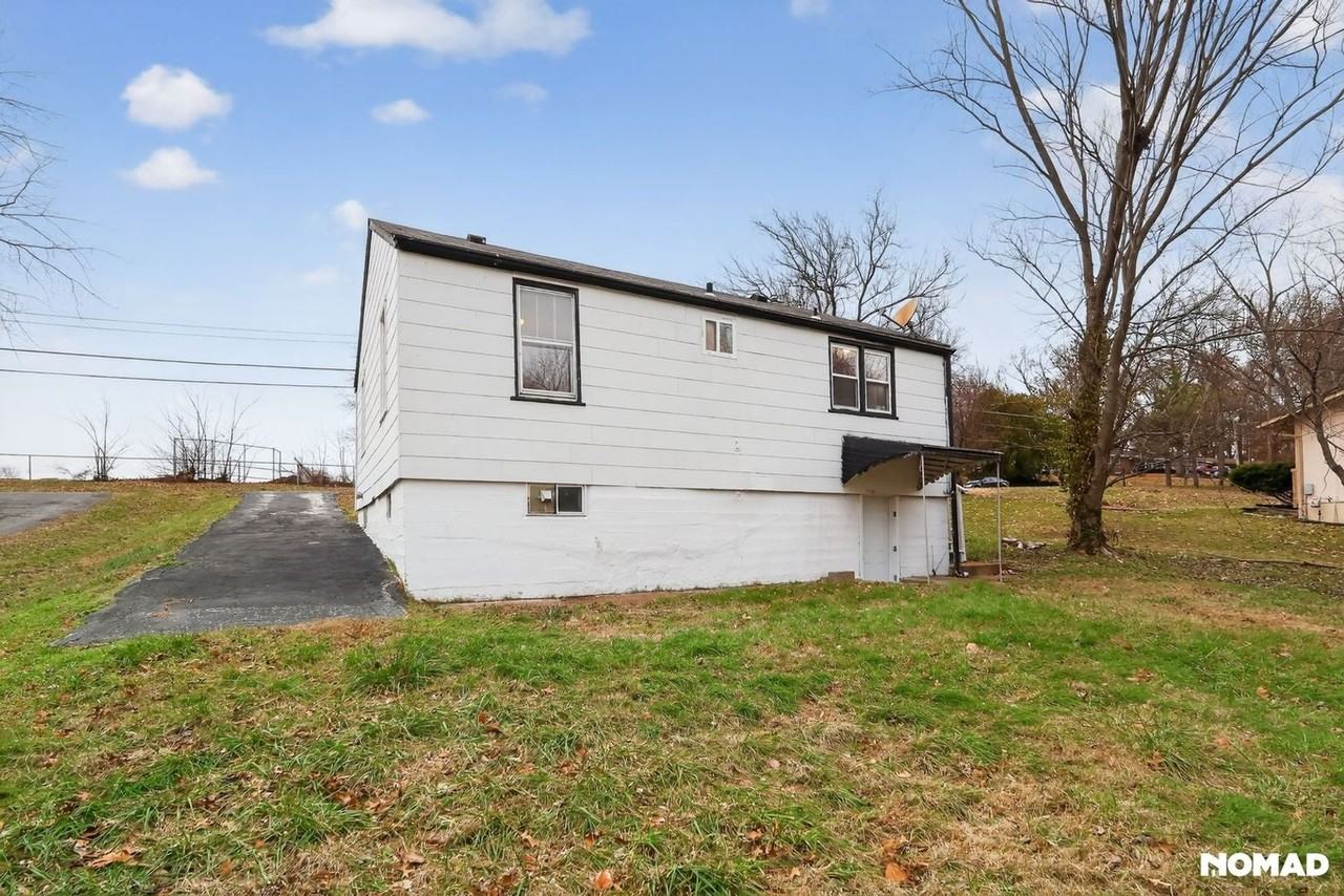 226 Argent Avenue - Photo 2 of 28