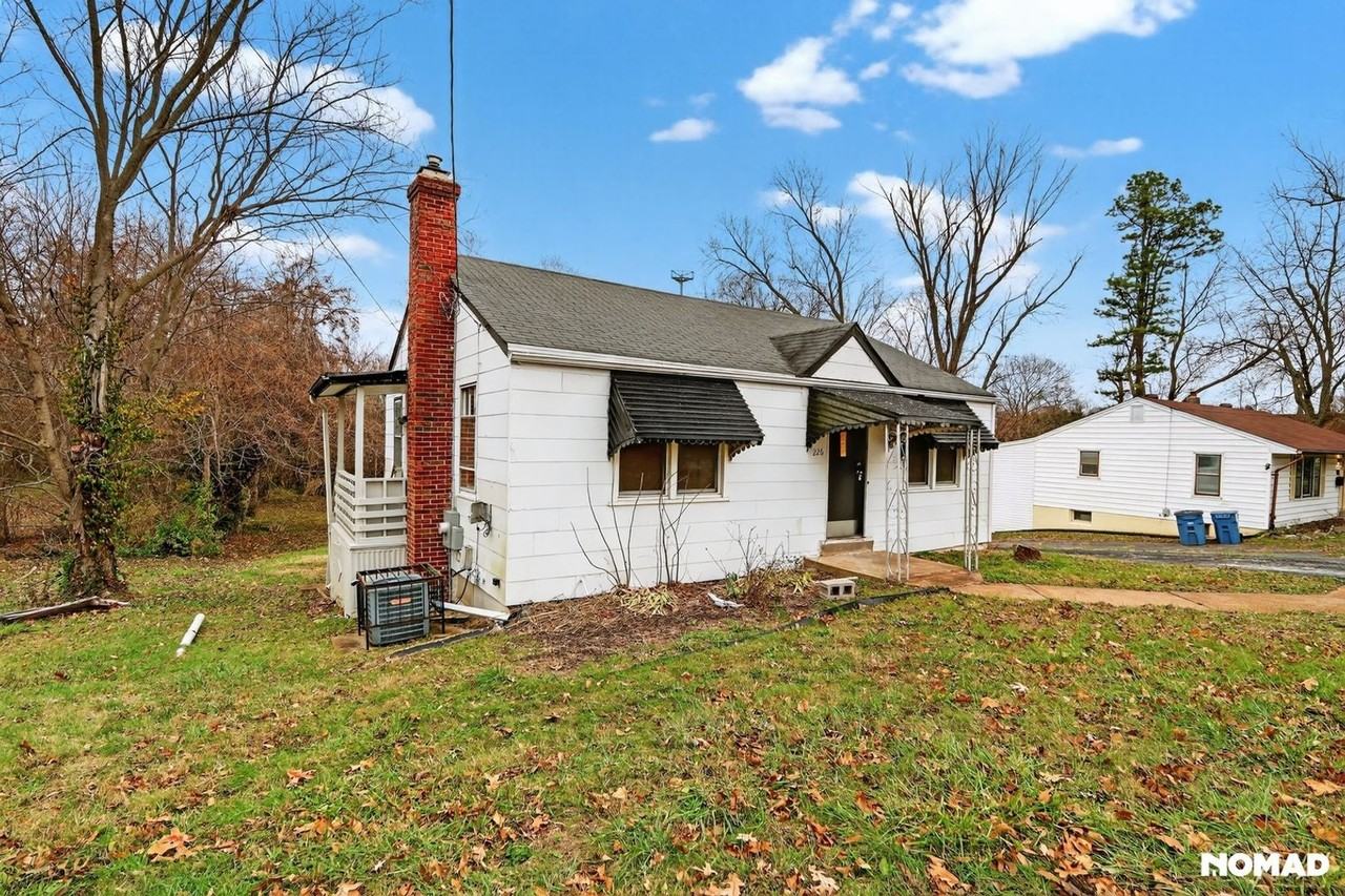 226 Argent Avenue - Photo 3 of 28