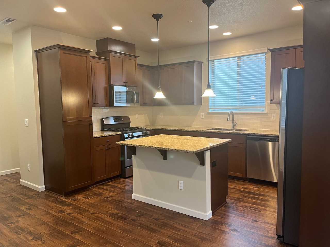 10172 Sw Barber St - Photo 6 of 26