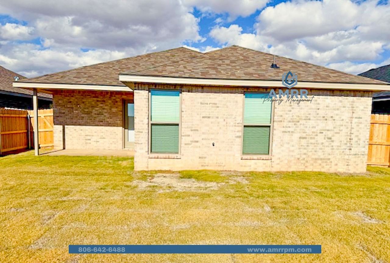 8607 29th St - Photo 2 of 12