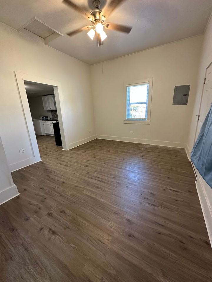 1034 Harrison Street - Photo 3 of 11