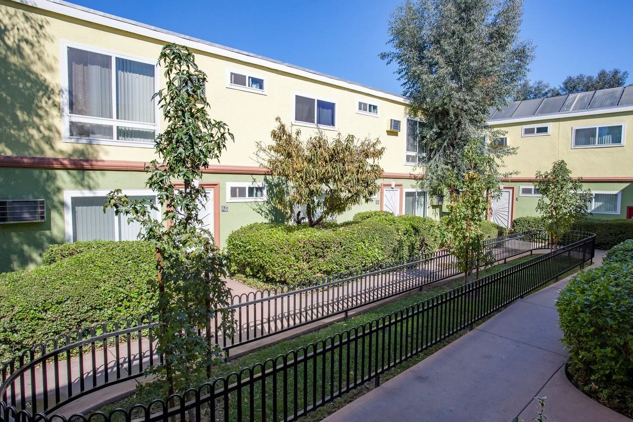 12030-12050 Sheldon Street - Photo 7 of 14