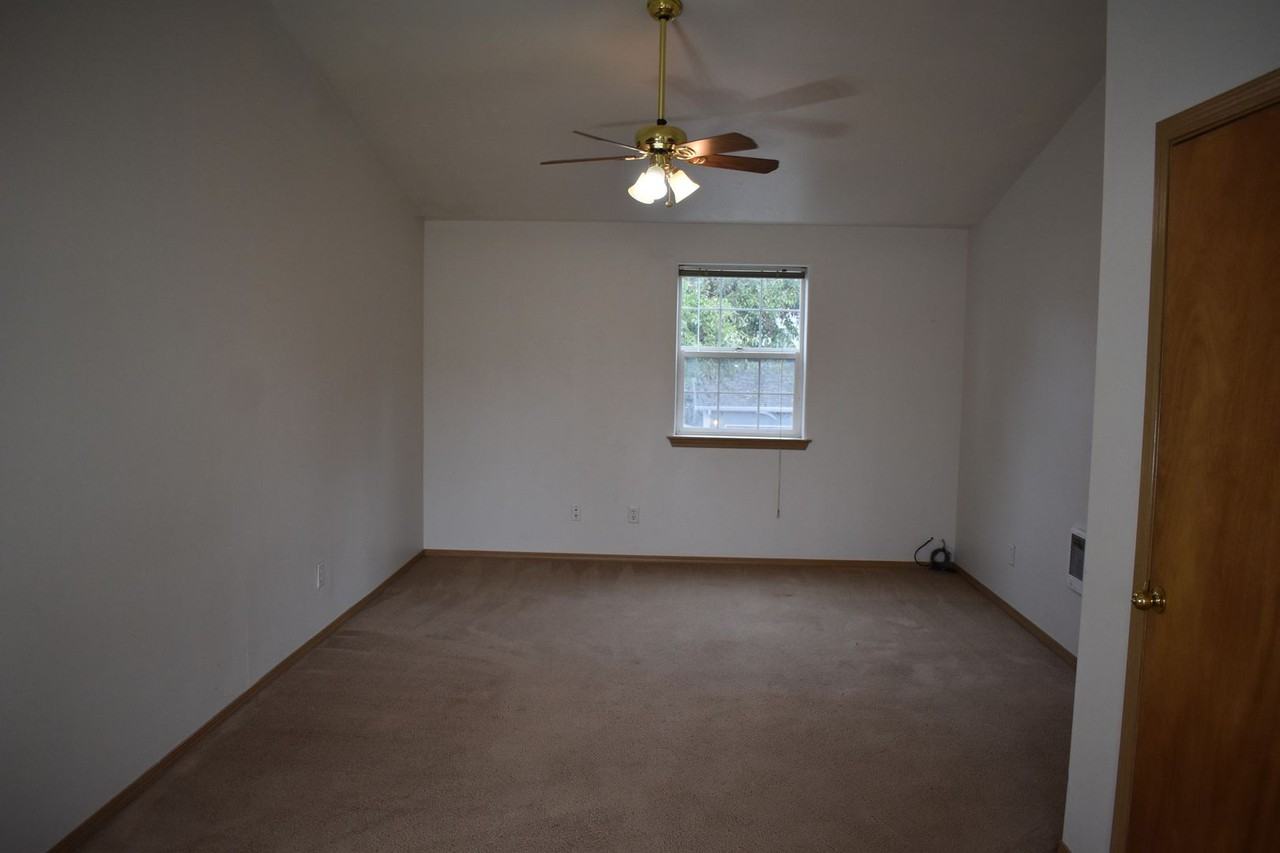 2020 S 7th St #F - Photo 7 of 22