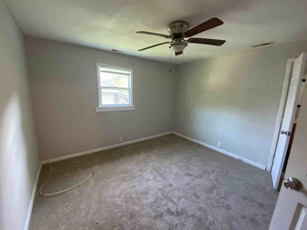 324 North Pryor Street - Photo 7 of 9