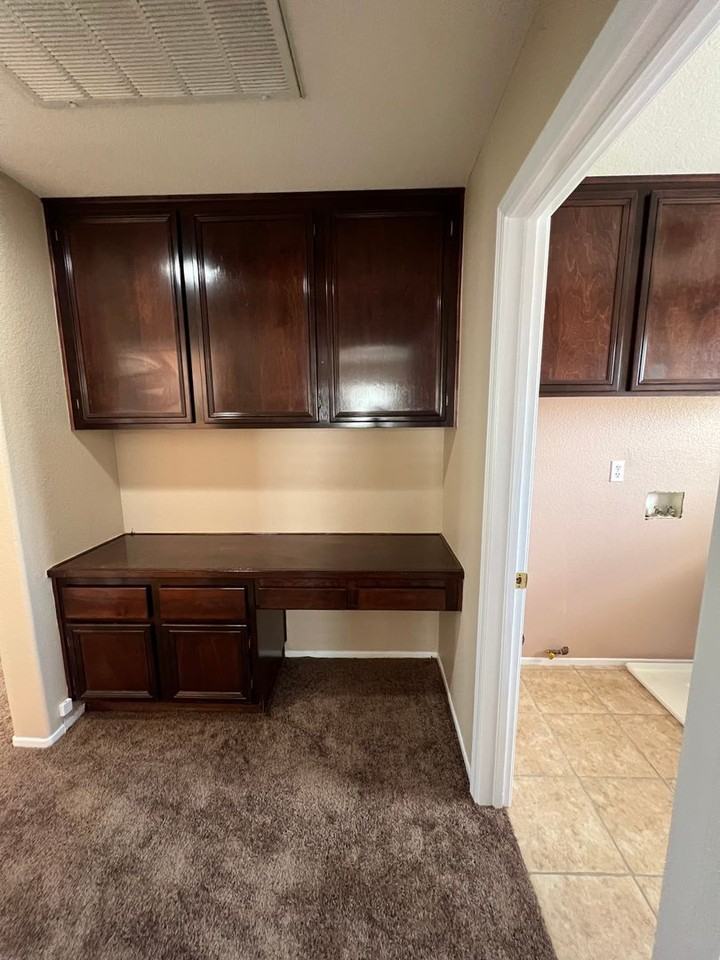 7521 Morning Crest Place - Photo 6 of 12