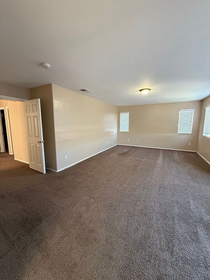 7521 Morning Crest Place - Photo 7 of 12