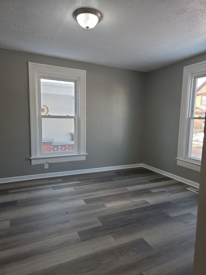 116 South Irwin Street - Photo 6 of 17