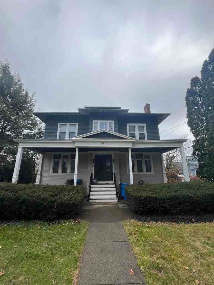 1 Manning Blvd - Photo 2 of 20