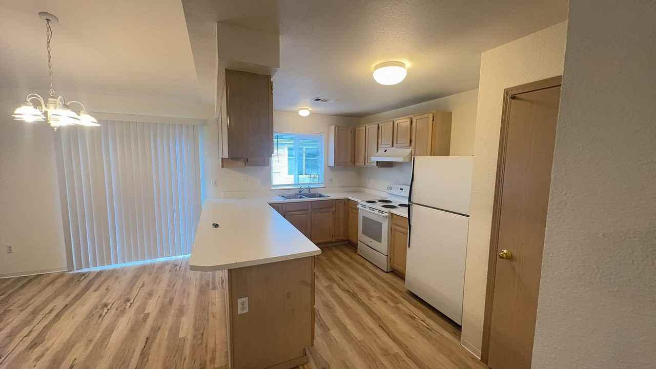 6309.1n - 3052 Sheraton Ct. A-D - Photo 4 of 19