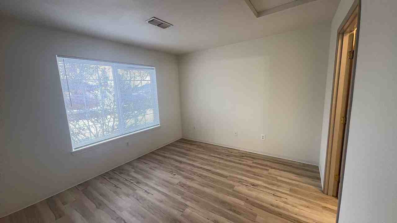 6309.1n - 3052 Sheraton Ct. A-D - Photo 6 of 19