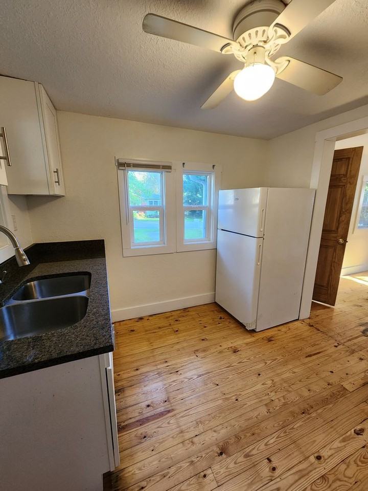 106 5th Street - Photo 5 of 12