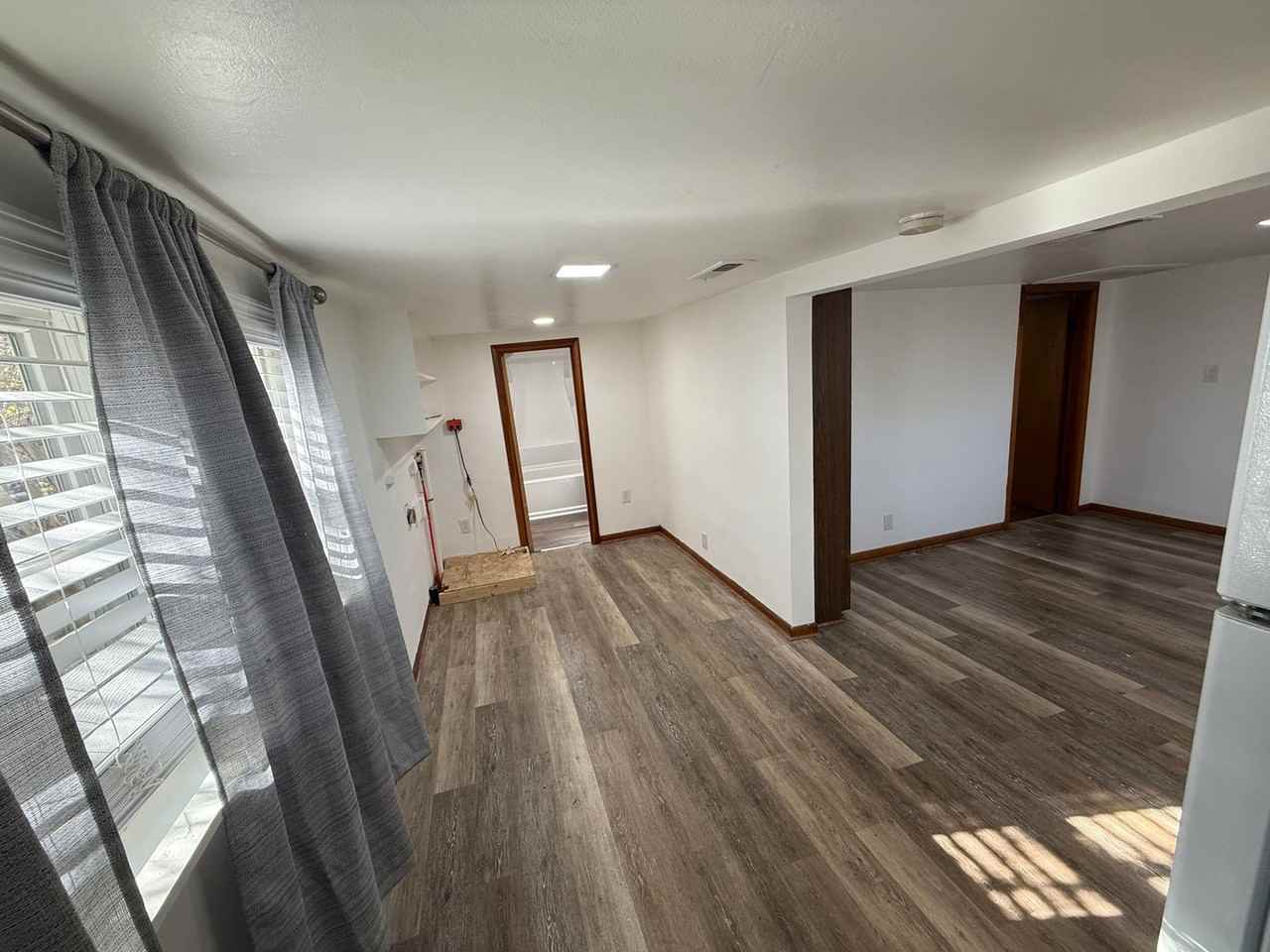 320 Carter Avenue - Photo 4 of 15