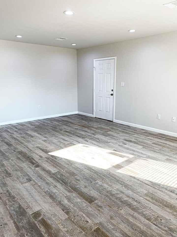 380 Bower Road - Photo 2 of 17