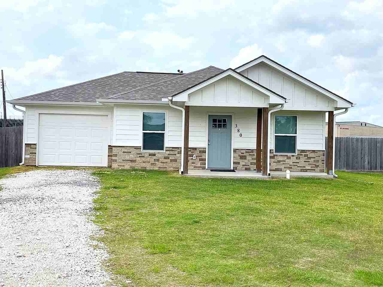 380 Bower Road - Photo 5 of 17