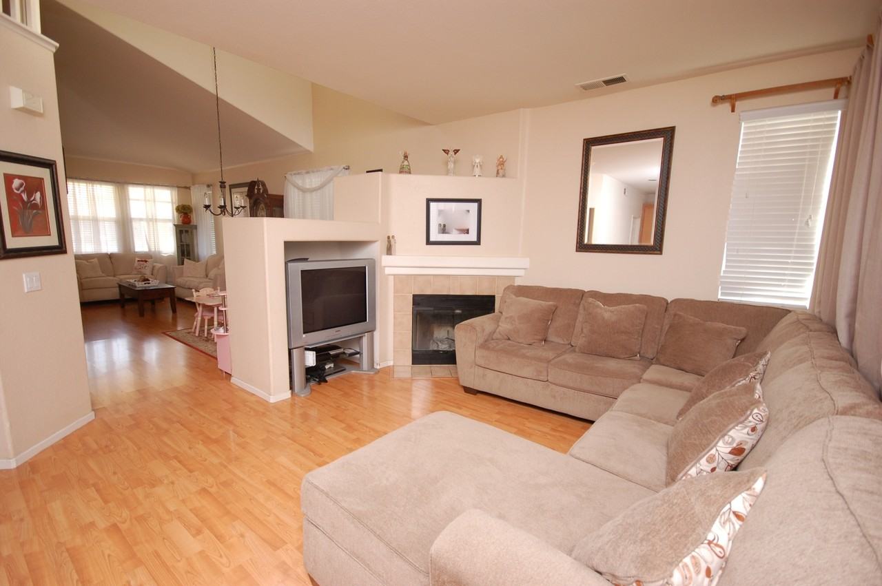 1238 Ukiah Street - Photo 4 of 14