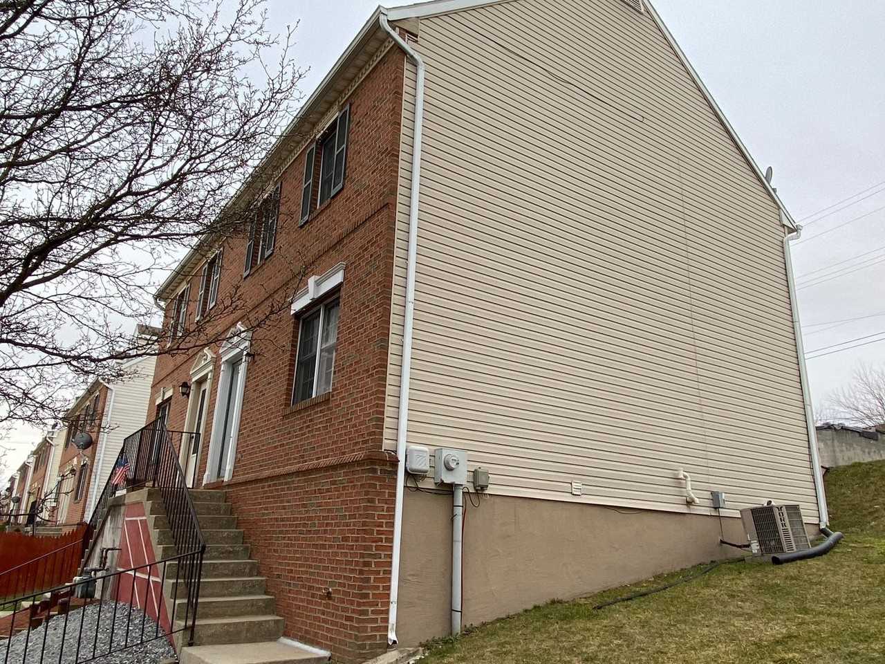 819 Donnelly Street - Photo 3 of 5