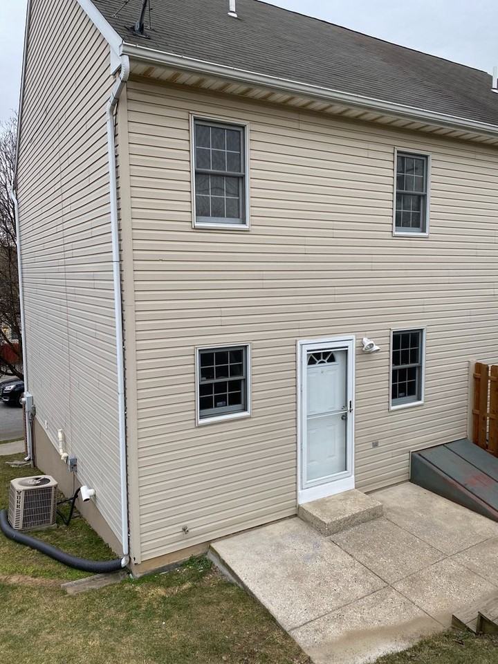 819 Donnelly Street - Photo 5 of 5