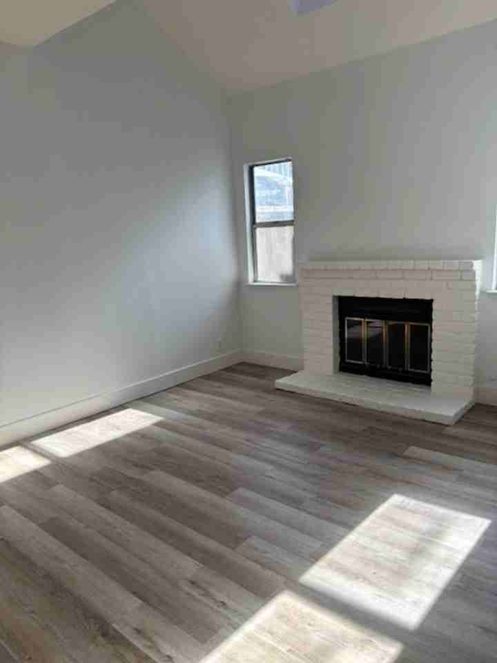 3893 Vine Street - Photo 2 of 15