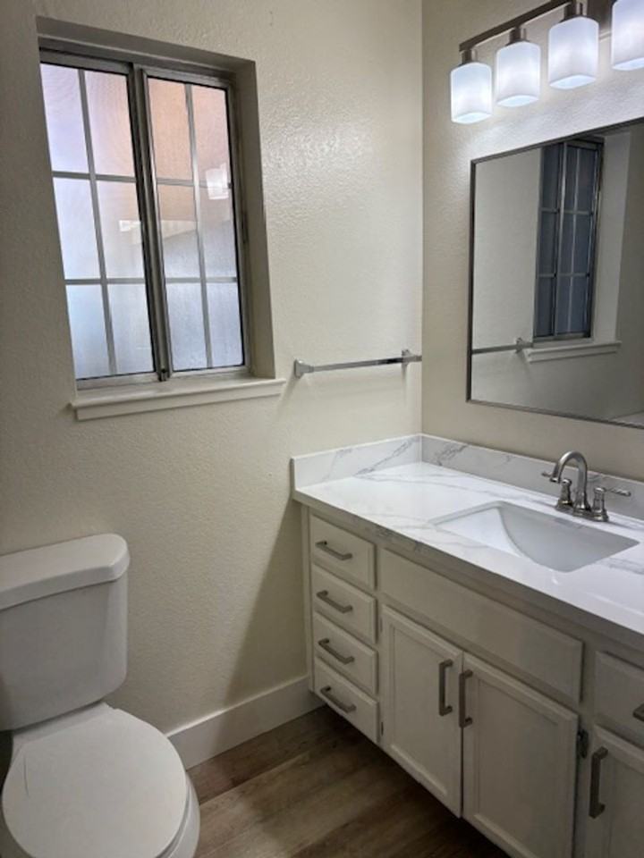 3893 Vine Street - Photo 7 of 15