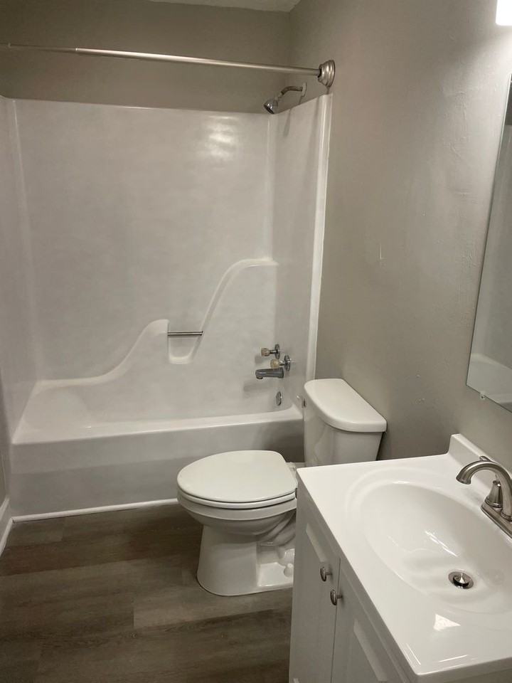 1112 Cayuga St - Photo 6 of 9