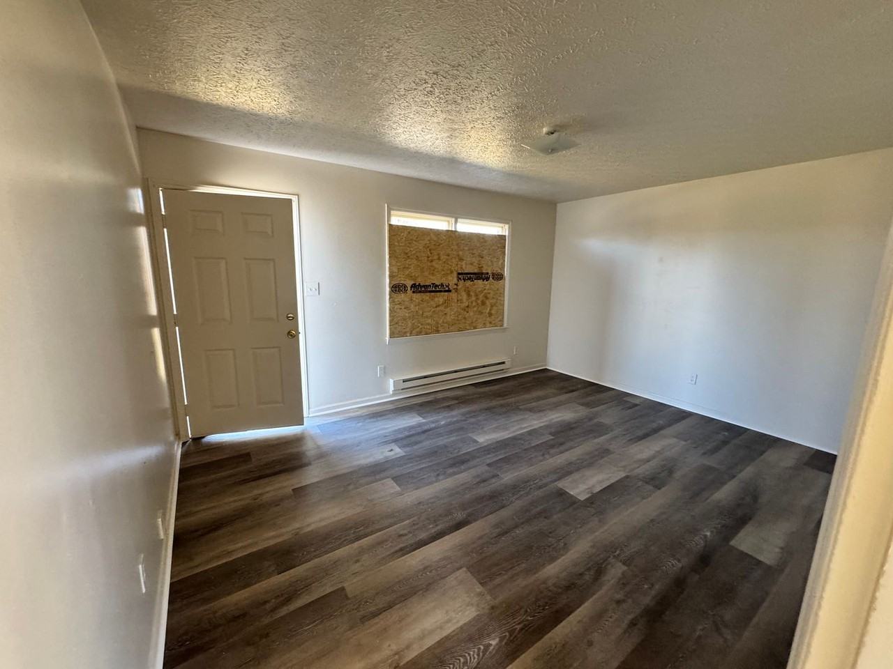 1400 Newton Street - Photo 5 of 21