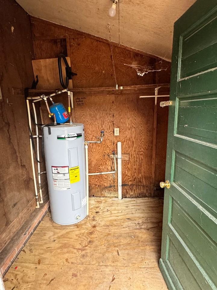 3733 Robert Ridings Road - Photo 4 of 20