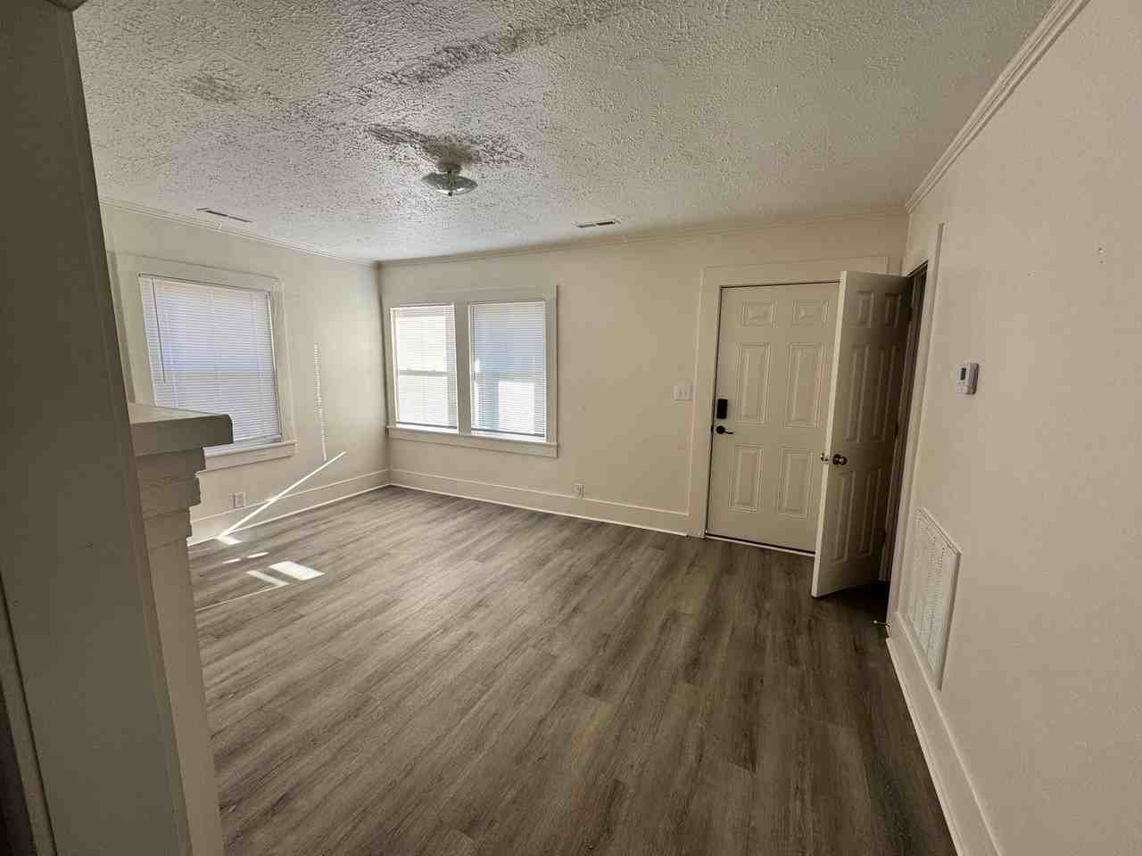 1220 South Lafayette Street - Photo 4 of 23