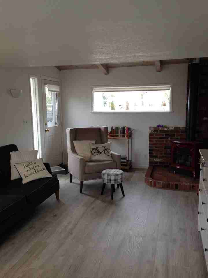 445 Caines Street - Photo 2 of 6