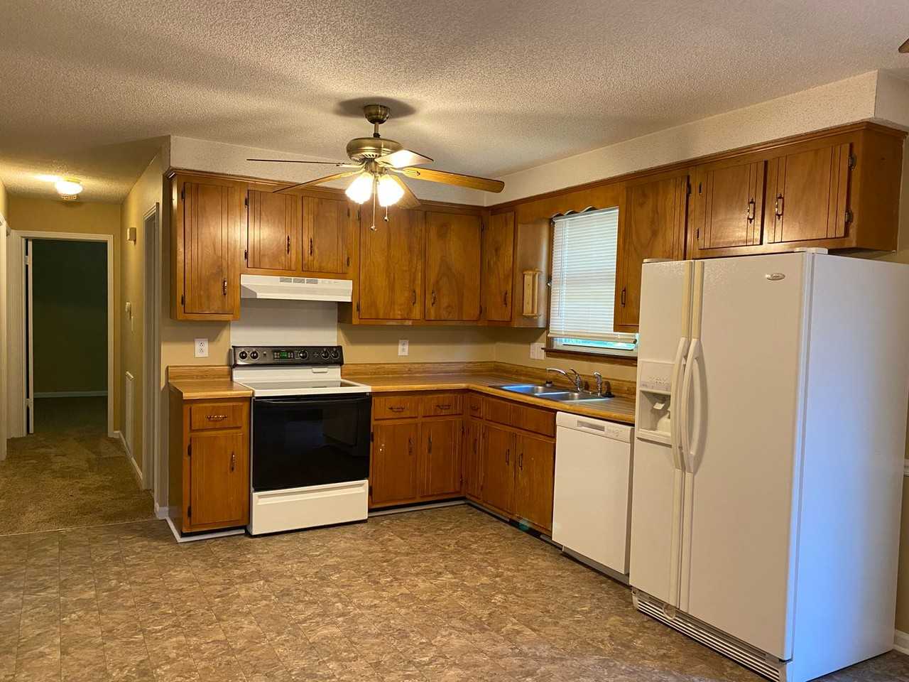 405 Judy Lynn Drive - Photo 5 of 19