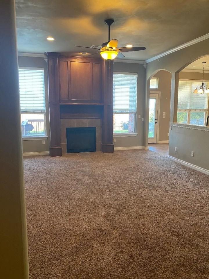 3013 Ridge Lake Boulevard - Photo 2 of 26