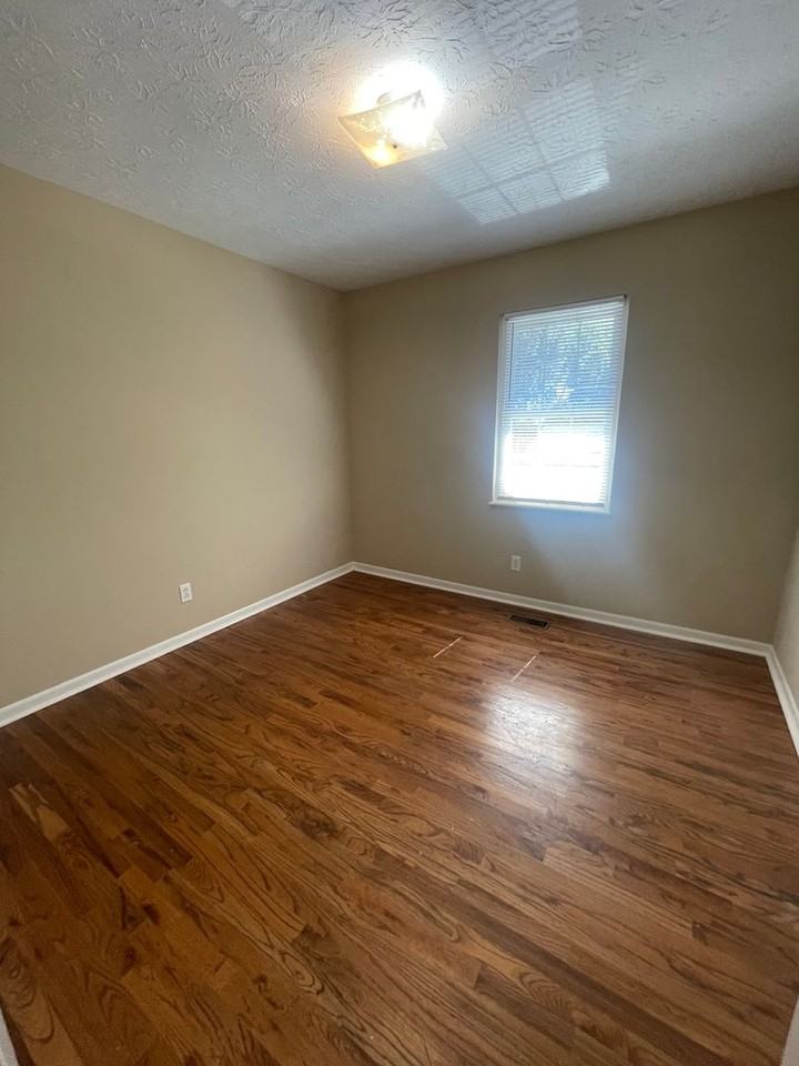 7209 Mcpeake Lane - Photo 3 of 22