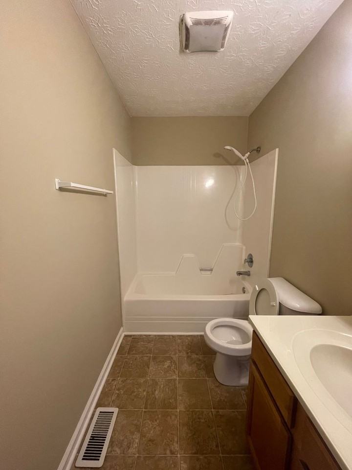 7209 Mcpeake Lane - Photo 5 of 22