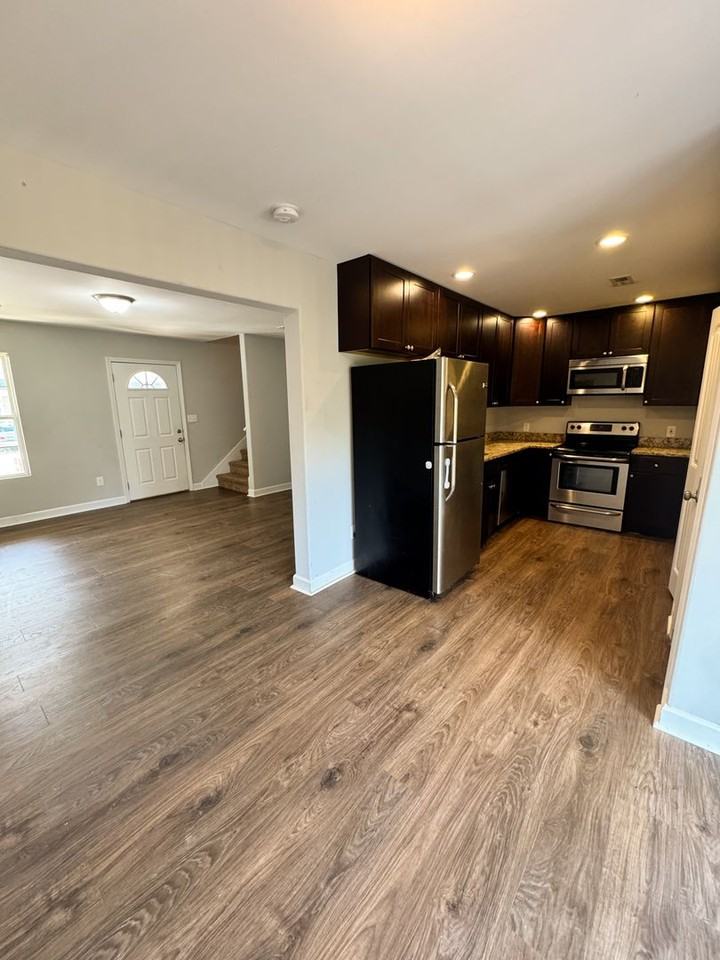 240 Beals Chapel Rd - Photo 5 of 13