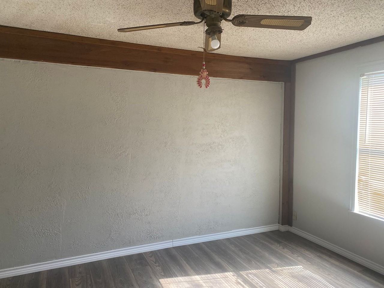 2811 West Elm Street - Photo 4 of 8