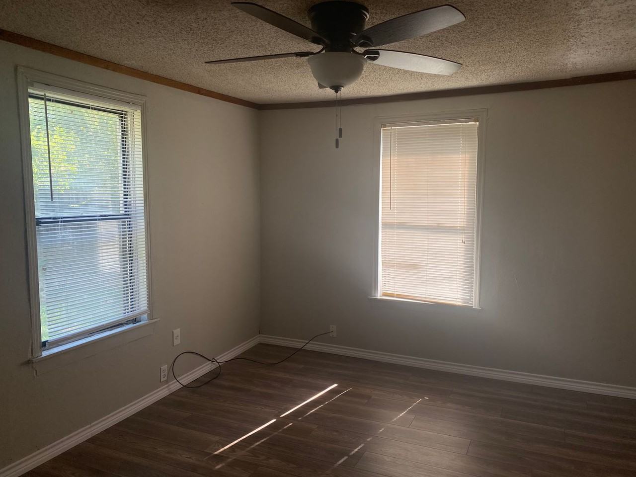 2811 West Elm Street - Photo 5 of 8