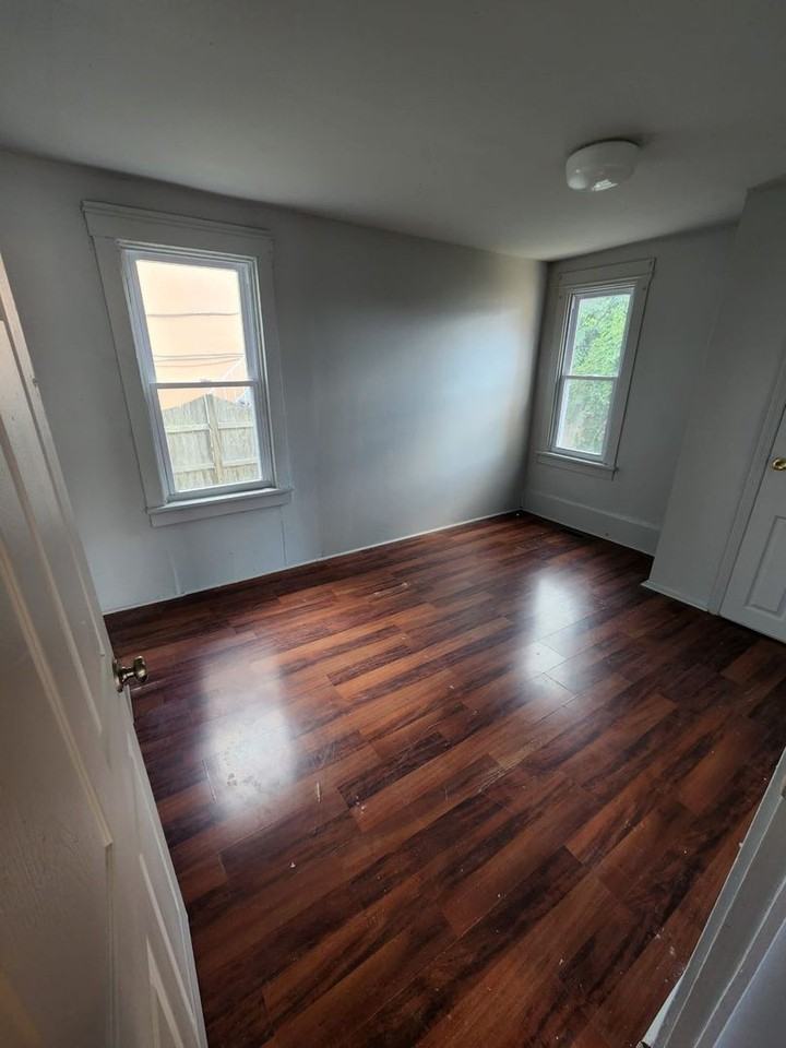 26 Green Street - Photo 2 of 6