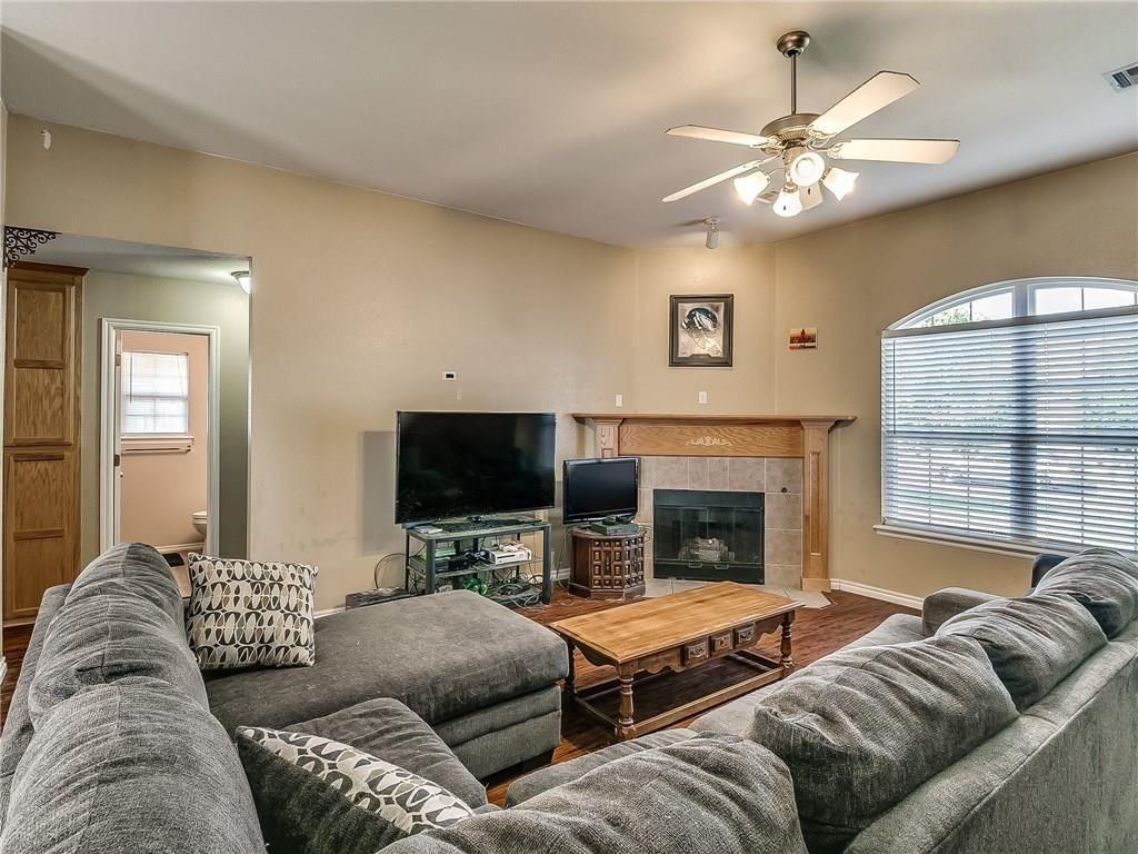 8000 Woodhue Drive - Photo 2 of 17