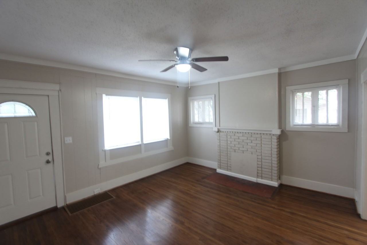 1137 15th Place Southwest - Photo 3 of 18