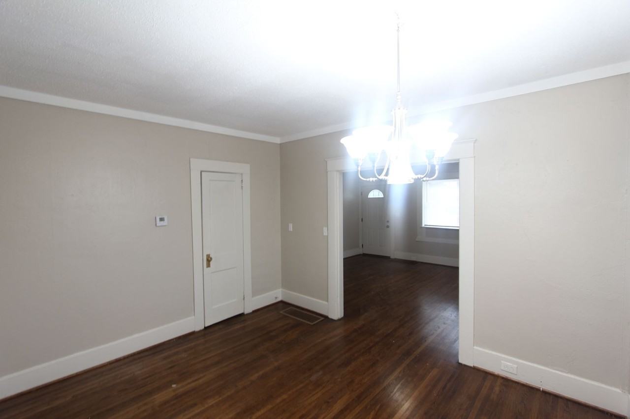 1137 15th Place Southwest - Photo 6 of 18