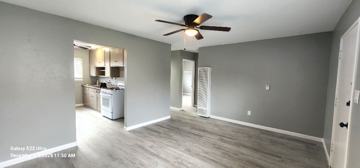 featured image of 1029 Virginia St