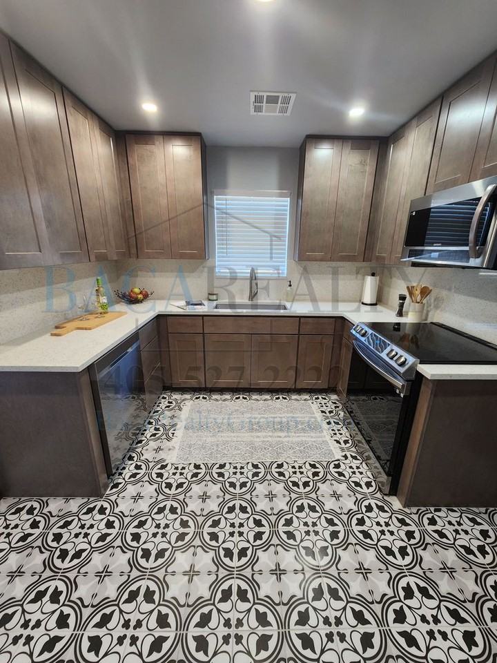 630 South Lester Lane - Photo 4 of 22